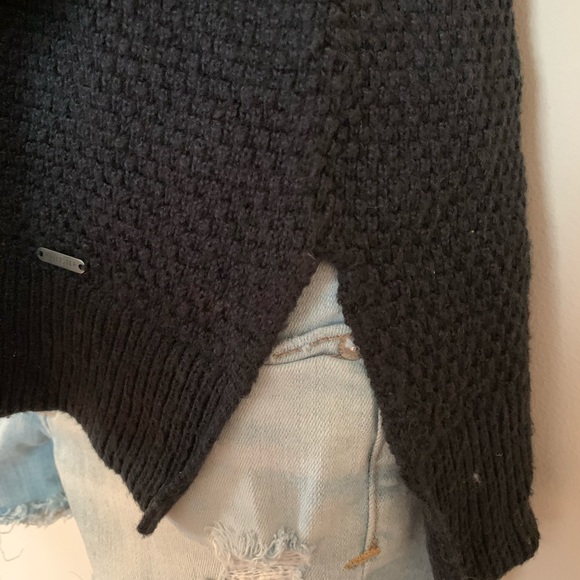 Hollister cold shoulder long sleeve cowl neck sweater - black - Picture 7 of 11